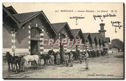 Ansichtskarte AK Cheval Chevaux Hippisme Bordeaux Caserne Nansouty Les ecuries Militaria