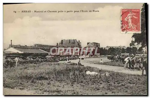 Ansichtskarte AK Cheval Chevaux Hippisme Arras Material et chevaux prets a partir pour l&#39ecole de ponts Milita