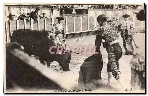 Ansichtskarte AK Corrida Course de taureaux Le Descabello a Pulso