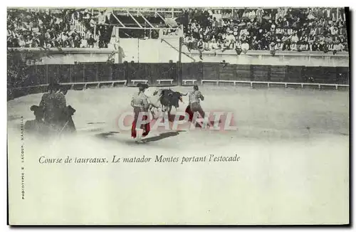 Ansichtskarte AK Corrida Course de taureaux Le matador Montes portant l&#39estocade