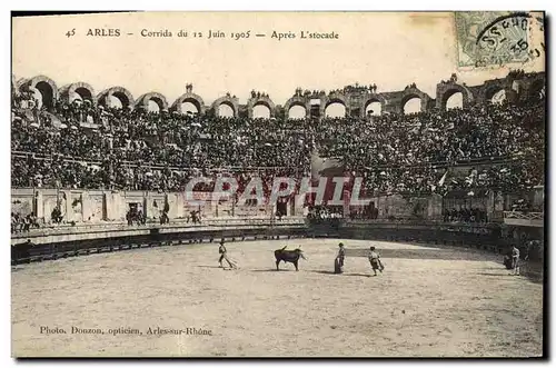 Cartes postales Corrida Course de taureaux Arles Corridau du 12 juin 1905 Apres l&#39estocade