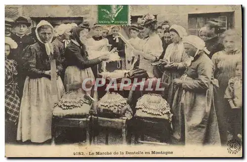 Ansichtskarte AK Folklore Dentelle Le marche de la dentelle en montagne TOP