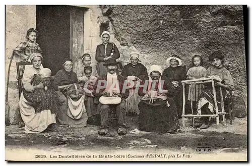 Cartes postales Folklore Dentelle Les dentellieres de la Haute Loire Costumes d'Espaly pres Le Puy TOP