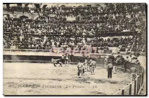 Cartes postales Corrida Course de Taureaux Un picador