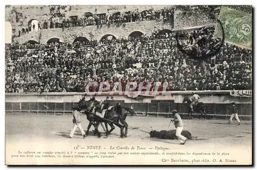 Ansichtskarte AK Corrida Course de Taureaux Nimes La corrida de toros Epilogue