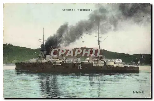 Cartes postales Bateau de Guerre Cuirasse Republique