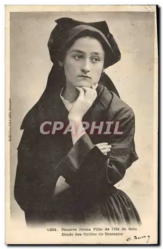 Cartes postales Folklore Jeune fille de l&#39Ile de Sein