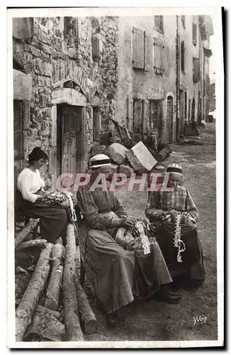 Cartes postales moderne Dentelle Le Puy Dentelieres du pays