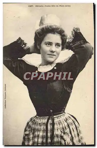 Cartes postales Folklore Reverie Jeune fille de Pont Aven