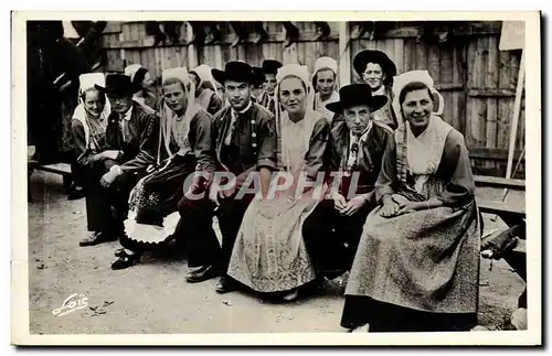 Ansichtskarte AK Folklore Costumes de Plougastel Daoulas