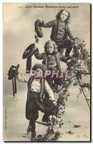 Ansichtskarte AK Folklore Les Jeunes Bretons vous saluent