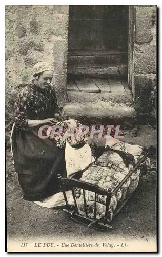 Cartes postales Dentelle Une Dentelliere du Puy