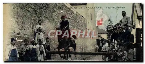 Ansichtskarte AK Cheval Equitation Hippisme Plaisirs de la caserne Saut d&#39obstacle