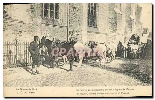 Cartes postales Cheval Equitation Hippisme Cavalerie de Senegalais devant l&#39Eglise de Furnes Militaria