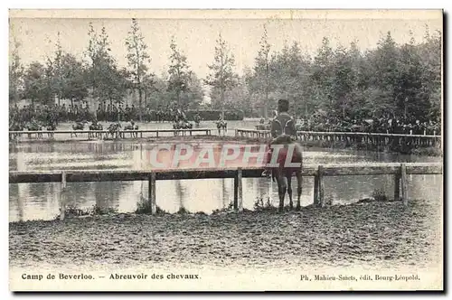 Ansichtskarte AK Cheval Equitation Hippisme Camp de Waterloo Abreuvoir des chevaux Militaria