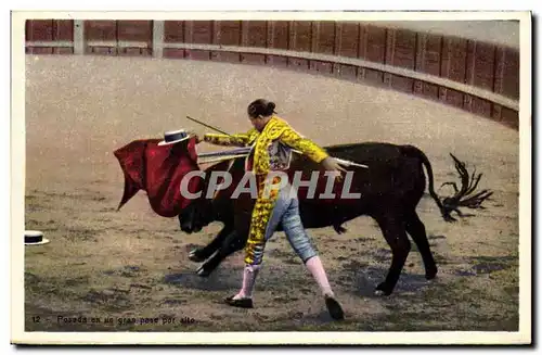 Ansichtskarte AK Corrida Course de taureaux Posada en un gran pase por alto