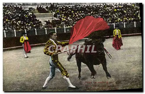 Cartes postales Corrida Course de taureaux Pase de muleta por alto