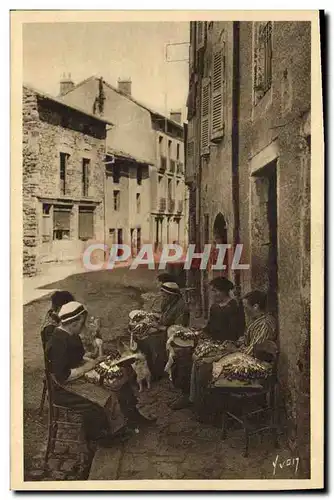 Cartes postales Dentelle Dentelliere Le Puy Groupe de dentellieres