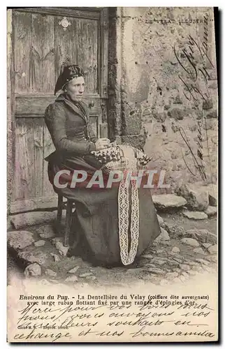 Ansichtskarte AK Dentelle Dentelliere Environs du Puy La dentelliere du Puy Coiffure dite Auvergnate avec large r