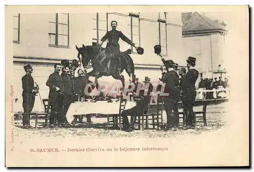 Ansichtskarte AK Cheval Equitation Hippisme Saumur Dernier convive ou le dejeuner interrompu