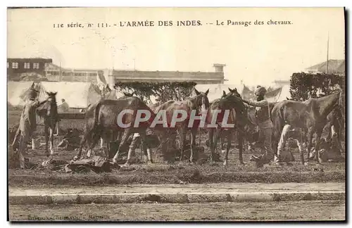 Ansichtskarte AK Cheval Equitation Hippisme L&#39armee des Indes Le pansage des chevaux Militaria