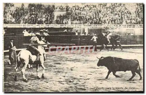 Ansichtskarte AK Corrida Course de taureaux Citando pra la suerte de varas