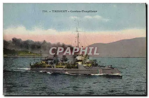 Cartes postales Bateau de Guerre Trident Contre torpilleur