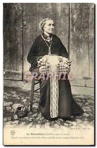 Cartes postales Folklore Dentelle Dentelliere Coiffure plate a ruban Le Velay