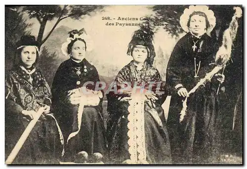 Cartes postales Folklore Dentelle Dentelliere Anciens costumes des paysannes du Velay