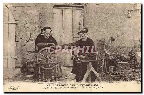 Cartes postales Folklore Dentelle Dentelliere Bourbonnais Fileuses Bourbonnaises Une bonne prise