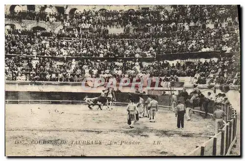 Cartes postales Corrida Course de taureaux un picador