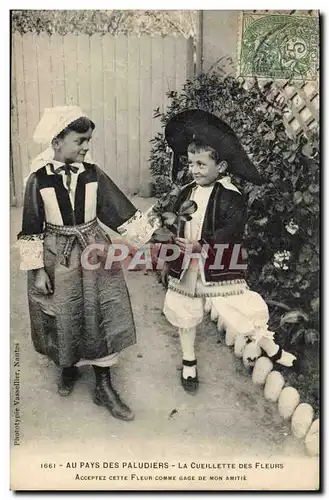 Cartes postales Folklore Enfants La cueillette des fleurs Au pays des Paludiers