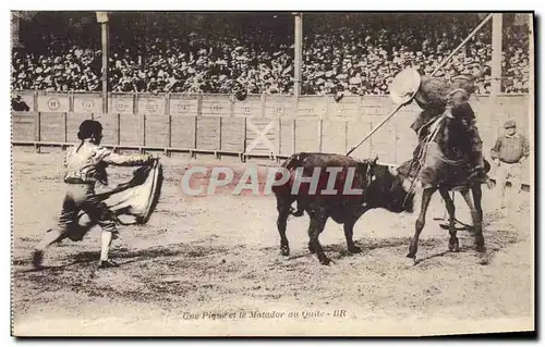 Cartes postales Corrida Course de taureaux Une Pique et le matador au Quite