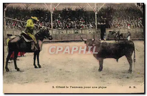 Cartes postales Corrida Course de taureaux Citant la taureau pour une pique
