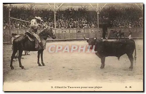 Ansichtskarte AK Corrida Course de taureaux Citant le taureau pour une pique