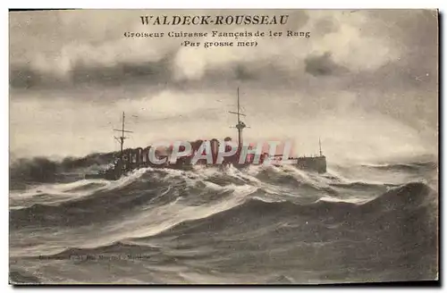 Ansichtskarte AK Bateau de Guerre Waldeck Rousseau Croiseur Cuirasse de 1er rang par grosse mer