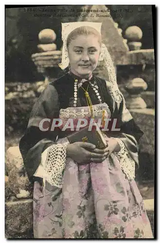Cartes postales Folklore Jeune fille de Guemene sur Scorff