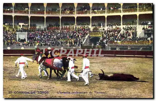 Cartes postales Corrida Course de Taureaux L&#39arrastre Enlevement du taureau