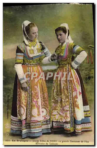 Cartes postales Folklore Bretagne Jeunes filles de Briec en grands costumes de fete Environs de Quimper