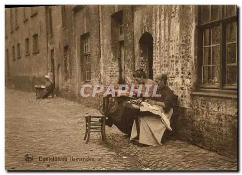 Cartes postales Folklore Dentelle Dentelliere Dentellieres flamandes