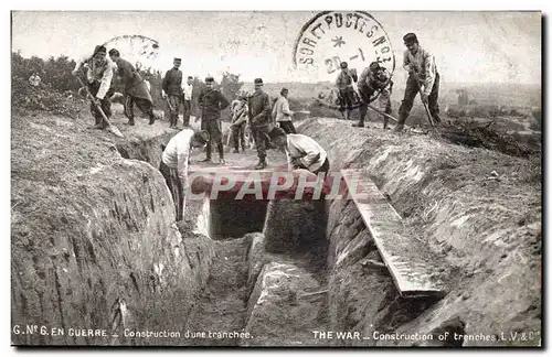 Cartes postales Militaria Construction d&#39une tranchee