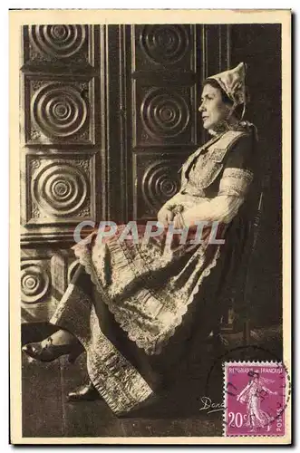 Cartes postales Folklore Locronan Mariee bretonne