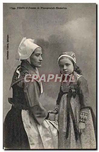 Cartes postales Folklore Fillette et femme de Plougastel Daoulas
