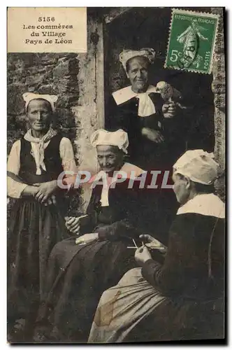 Cartes postales Folklore Les commeres du village Pays de Leon
