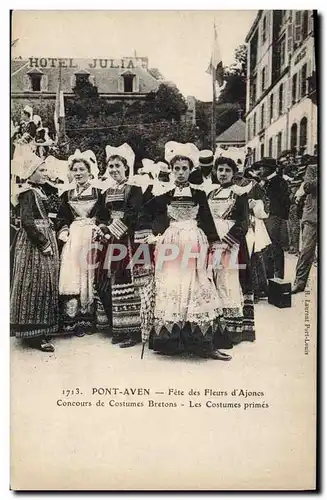 Cartes postales Folklore Pont Aven Fete des fleurs d&#39ajoncs Concours de costumes bretons Les costumes primes