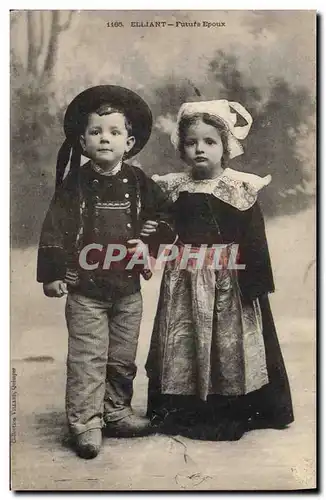 Cartes postales Folklore Elliant Futurs epoux Mariage