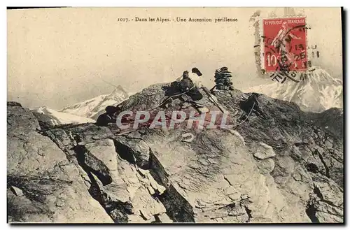 Cartes postales Alpinisme Dans les Alpes Une ascension perilleuse