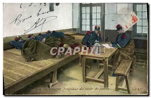 Ansichtskarte AK Militaria Infanterie Interieur du poste de police