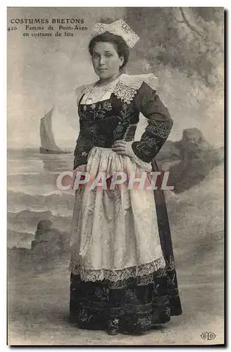 Ansichtskarte AK Folklore Femme de Pont Aven en costume de fete