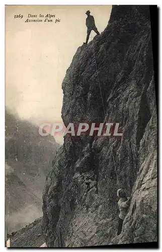 Cartes postales Alpinisme Dans les Alpes Ascension d&#39un pic